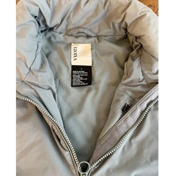 Vuori Women's Canyon Insulated Jacket in Laurel Large - Picture 5 of 7